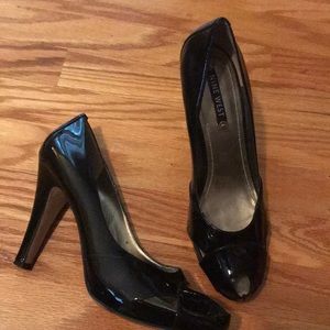 Nine West Patent Leather shoe. Size 10M